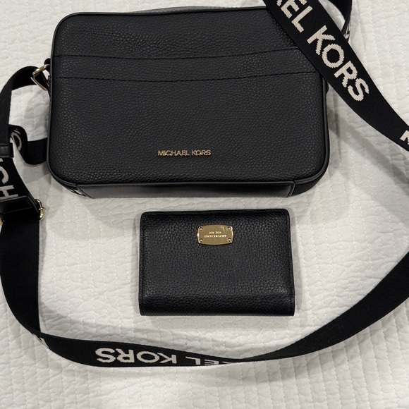 Michael Kors Handbags - Michael Kors Jet Set Large Saffiano Black Crossbody Bag and wallet